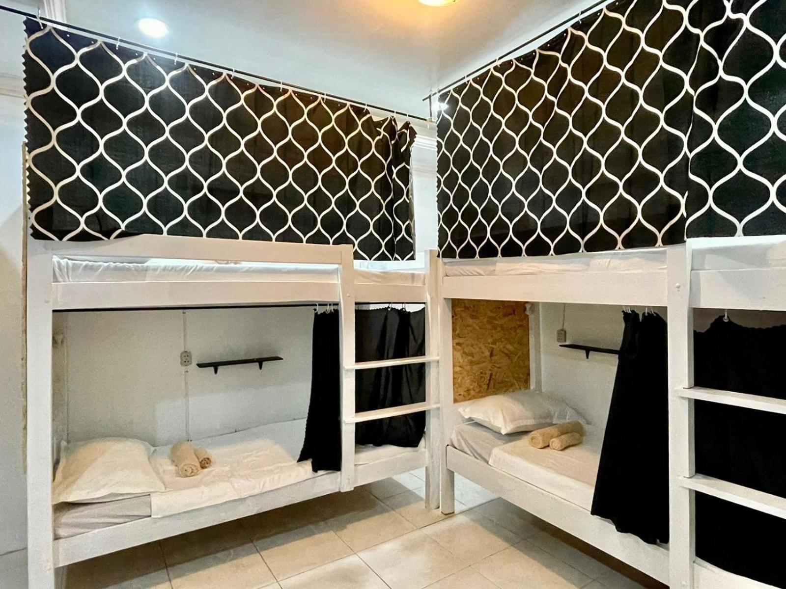 Trail Inn Puerto Princesa ภายนอก รูปภาพ
